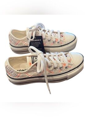 Converse Boho Crochet Platform Sneakers, Size 5.5, NWT!